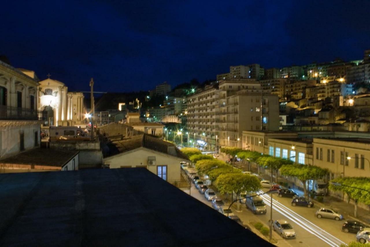 شقة Casa Madonna Delle Grazie موديكا المظهر الخارجي الصورة